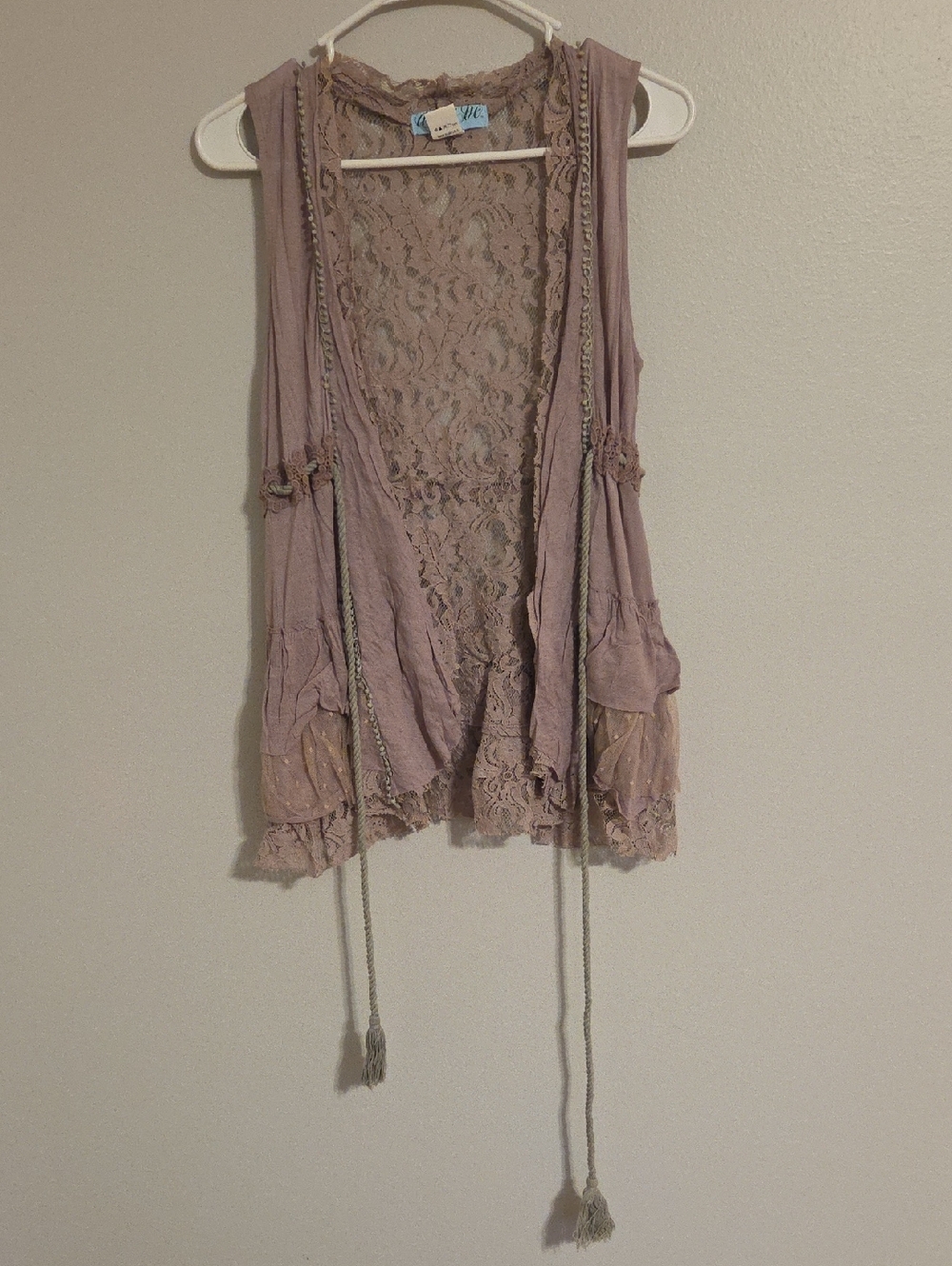 Boho Lace-Back Sleeveless Vest in Dusty Mauve With Tie Front